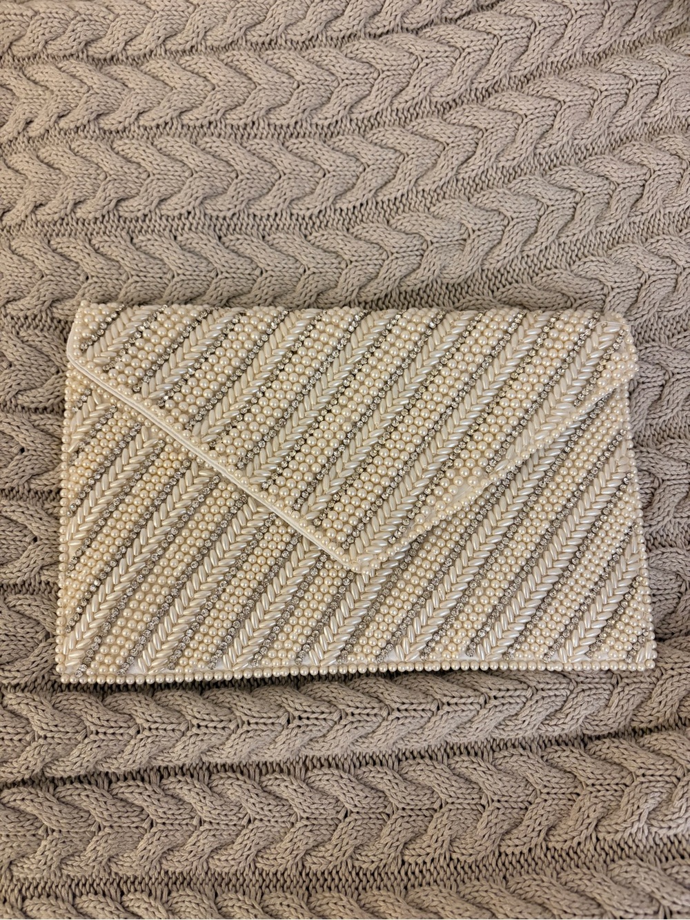 Beaded Pearl Clutch Purse